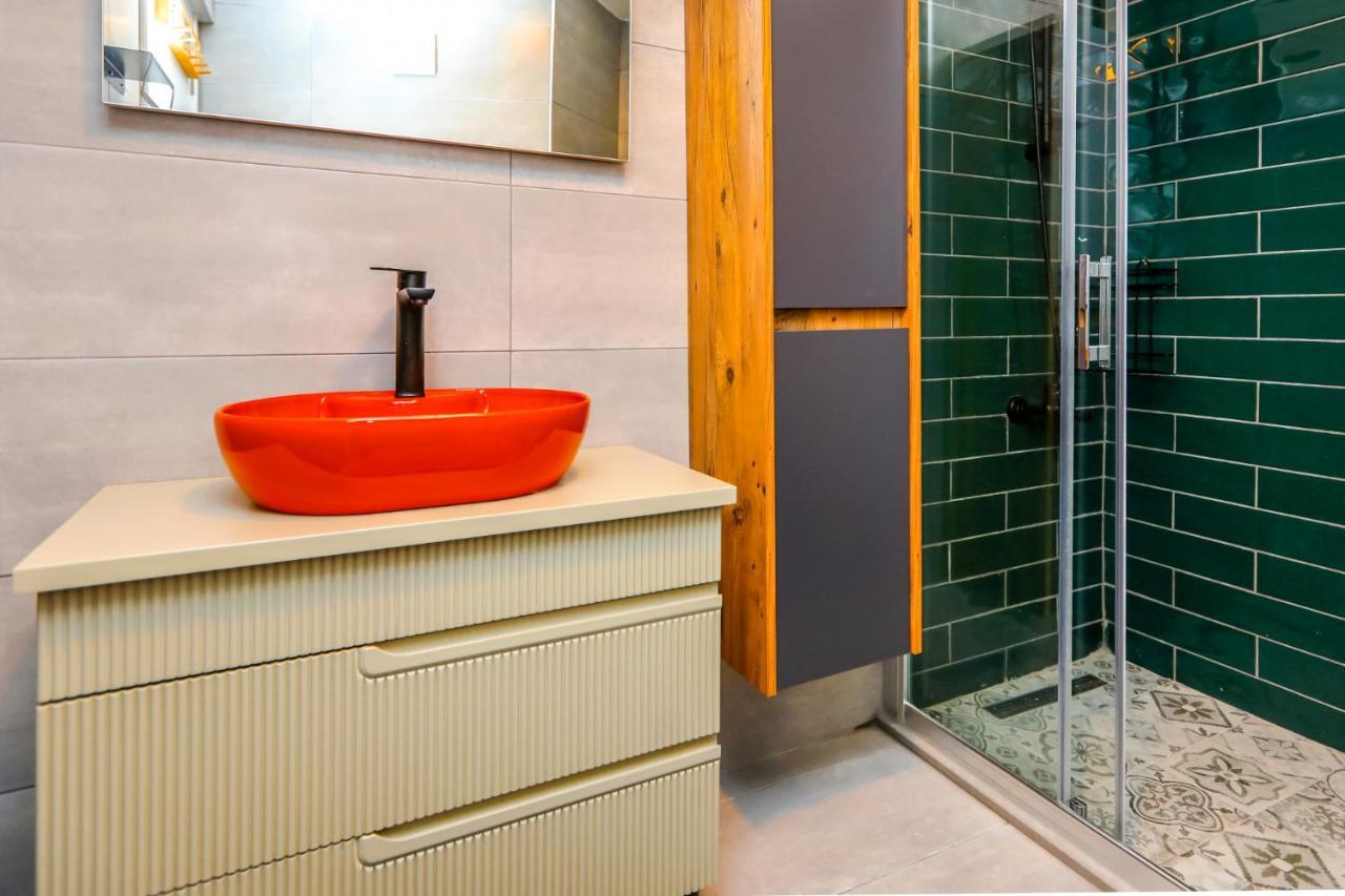 Vibrant Flat 500 M To Uskudar Ferry Station Apartment Istanbul Exterior foto